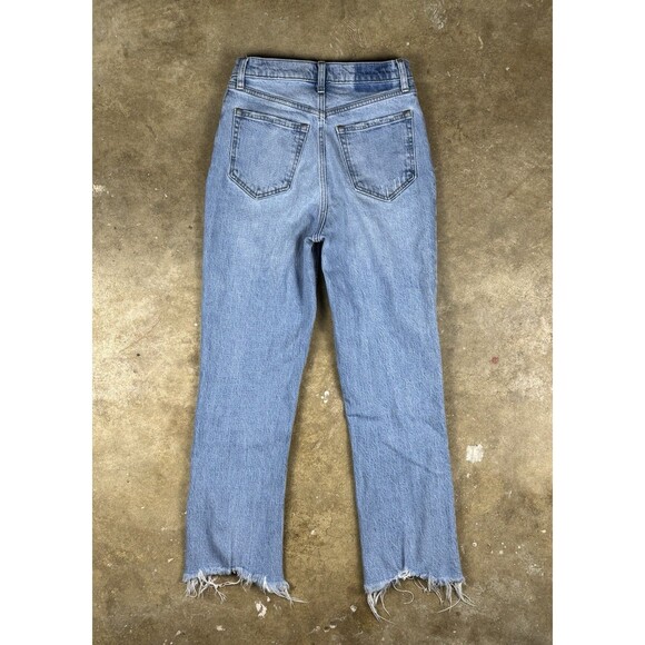 Abercrombie & Fitch Ultra High Rise KickFlare Women’s Jeans 26/2R Distressed Hem - Picture 7 of 9